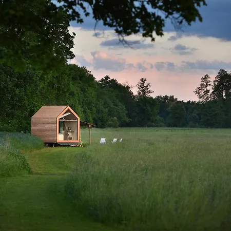 Glamping Hluboká Hluboká nad Vltavou