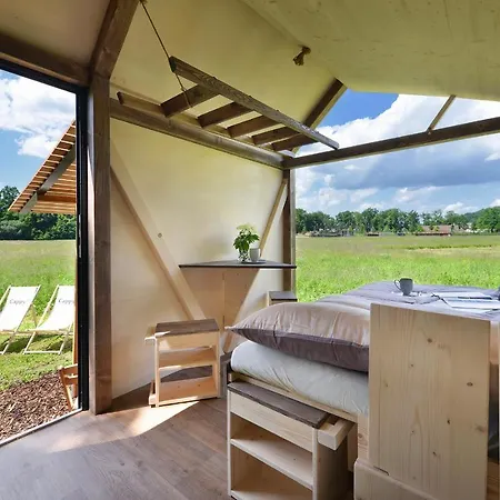 Glamping Hluboka * Hluboka nad Vltavou