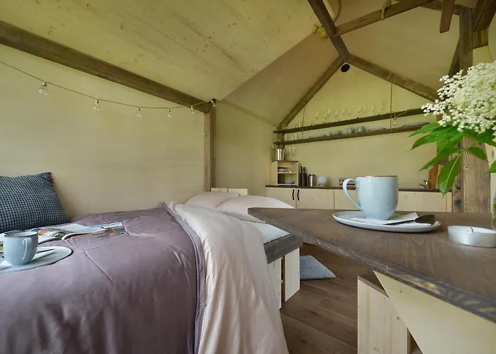 Glamping Hluboka Luxussátor *